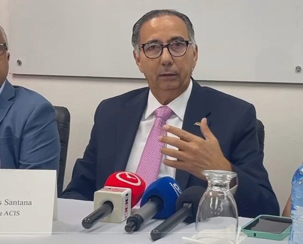 Gremios de Santiago advierten impacto de marcas blancas y piden intervención de ProCompetencia